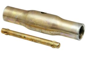 Pouzdro k třetímu bodu o délce dutiny 405 mm a s vnitřním závitem M30 x 3,5 bez mazací hlavice