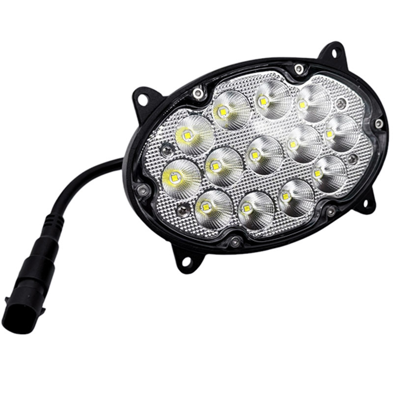 LED světlo o výkonu 39 W a 3500 lm do masky kapoty traktoru John Deere