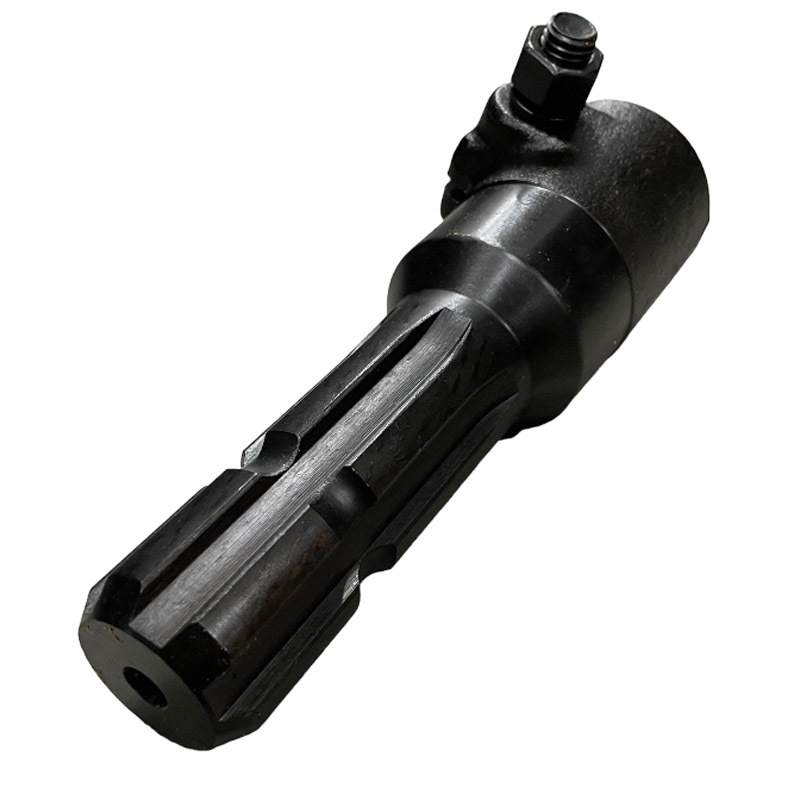 Přechodka z vývodové hřídele na kardan z 21 zubů na 6 zubů se zajišťovacím šroubem