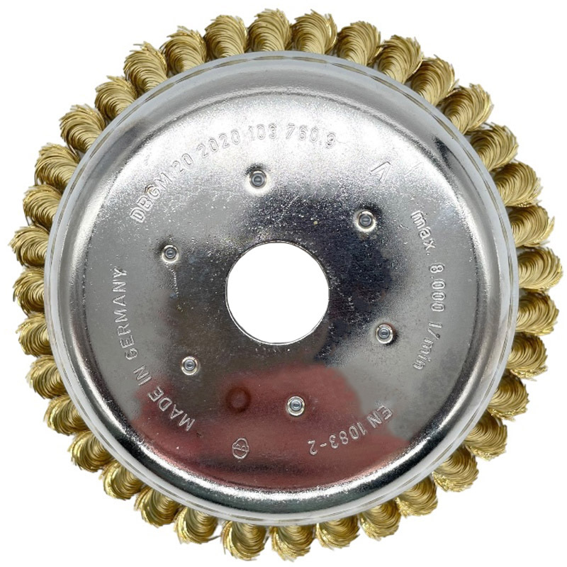 Ocelový copánkový kartáč pro křovinořez na plevel o vnějším průměru 180 mm a otvorem 25,4 mm s pomosazováným drátem