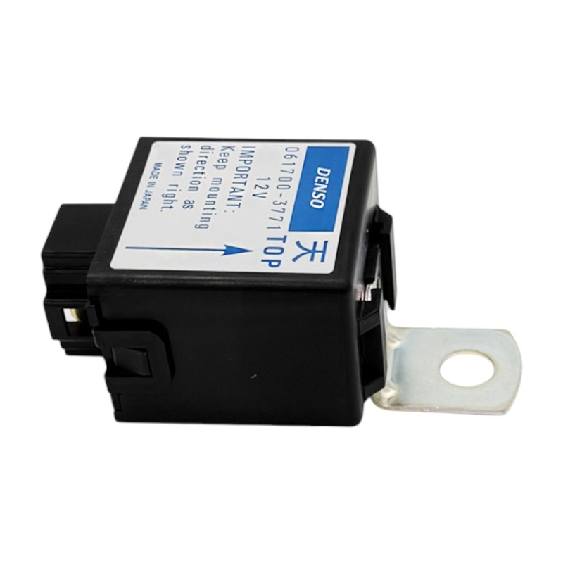 Relé Denso pro bezpečnostní okruh hydrauliky a pojezdu na Kubota