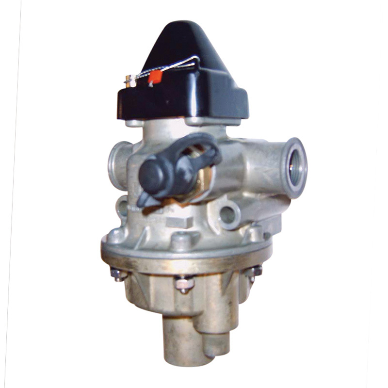 Regulátor tlaku vzduchu s odlučovačem oleje na traktor Zetor